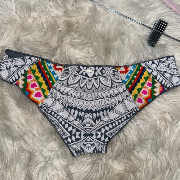 Small Rip Curl Mayan Sun Hipster Bikini Bottoms - Picture 4 of 5
